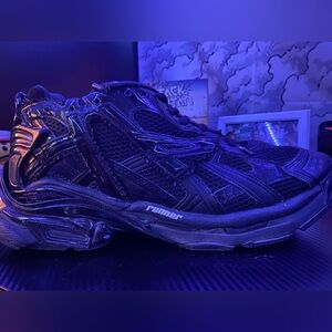 Balenciaga Men's Black Runners